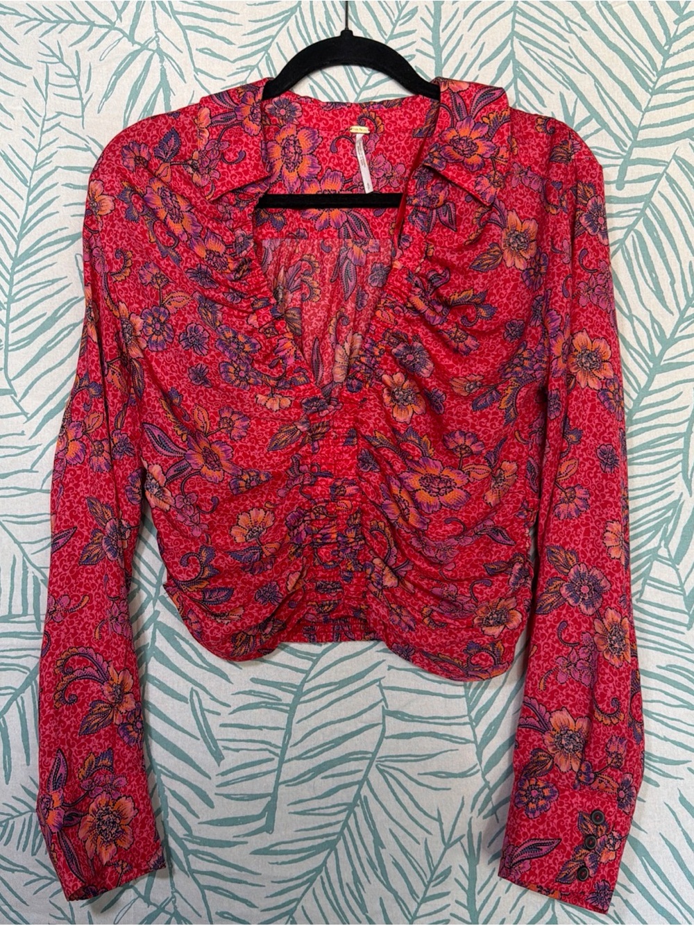 Women’s Free People Red Floral Ruched Blouse